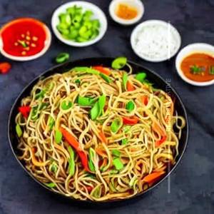 Veg Hakka Noodles