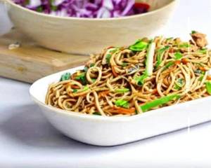 Chicken Hakka Noodles