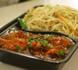 Chiken chilli  with hakka noodles