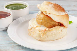 Amul Cheese Butter Vadapav