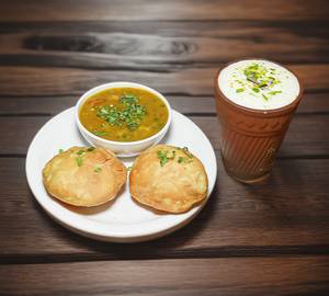 Kachori Sabzi [2 Pieces] + 1 Glass Sweet Kulhad Lassi