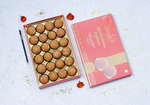 Dry Fruit Besan Ladoo