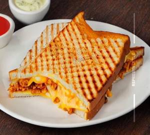 Cheese Chilli Grilled Sandwich