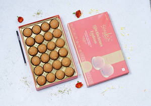 Plain Besan laddu