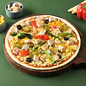 Classic Grilled Chicken Pizza