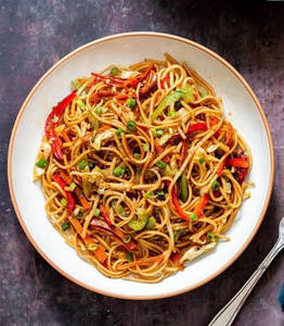 Chicken Chilli Garlic Hakka Noodles