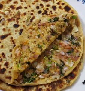1 Aloo Pyaz Paratha
