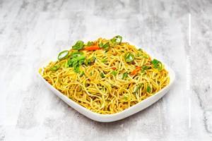 Egg Hakka Noodles