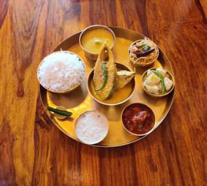 Ilish Machh Thali