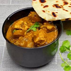 Homemade chicken curry                