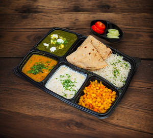 Jain Palak Paneer Thali