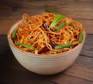 Chilli garlic chicken noodles
