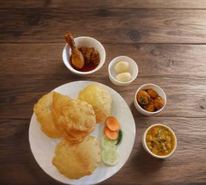 Chicken Luchi Combo