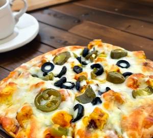 Black Olive Paneer Jalapeno Corn Cheese Pizza [8 Inches]