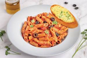 Red sauce pasta