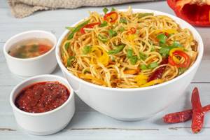 Chicken Schezwan Noodles