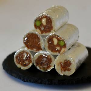 Anjeer Roll