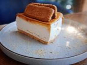 Lotus Biscoff Cheese Cake