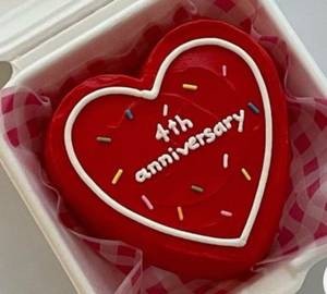 Red Velvet Anniversary Bento Cake