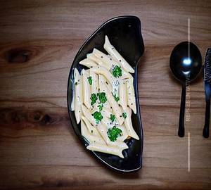 White Sauce Chicken Pasta Penne