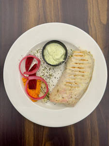 GRILLED CHICKEN TAWA SHAWARMA ROLL