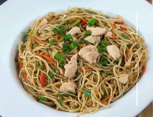 Chicken Hakka Noodles  