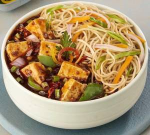 Veg Noodles With Dry Chili Paneer (4 Pics) Bowls ( NO ONION GARLIC)
