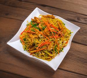 Chicken chilli garlic noodles