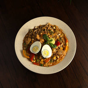 Chicken Pad Thai Noodles