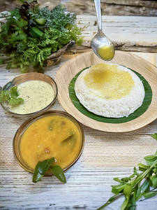 Pure Amul Ghee Thate Idli With Thick Sambhar