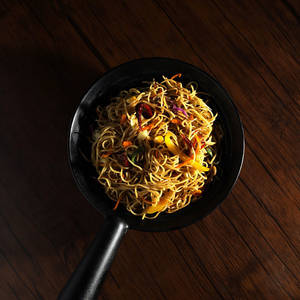 Chicken Chilli Garlic Hakka Noodles