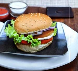 Paneer schezwan burger