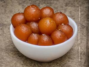 Gulab Jamun Desi Ghee
