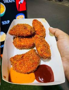 Chicken Kurkure Momos