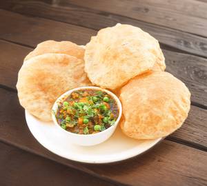 Puri Bhaji [4 Poori]
