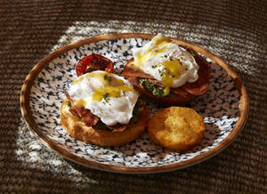 Eggs Benedict With Creamy Spinach