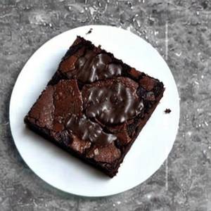 Eggless brownie