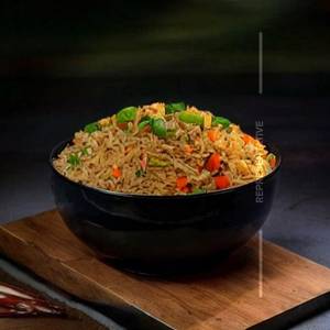 Chicken schezwan fried rice                    
