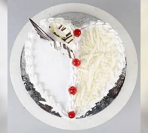 White Casta Heart Shape 675 Gms (With Egg)