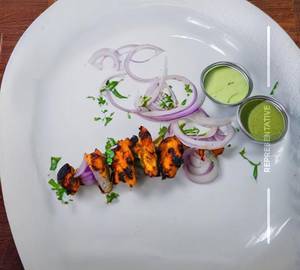 Smokey tandoori chicken shawarma