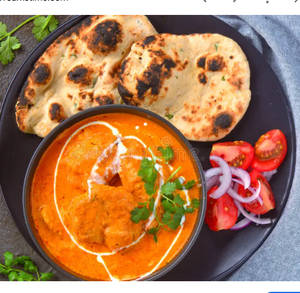 Chicken Curry With 2 Tandoori Roti