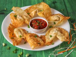 Chicken Wonton with Hot Garlic Sauce