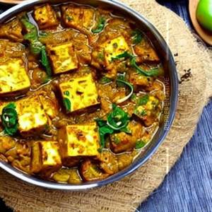 Matar Paneer