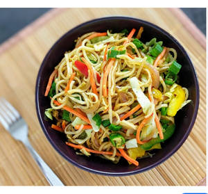 Veg Hakka Noodle Half