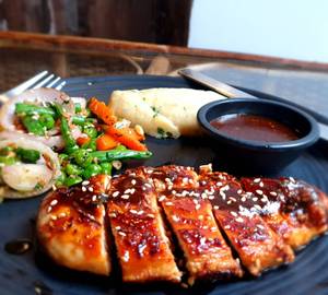 Honey Ginger Chicken Steak With Bread