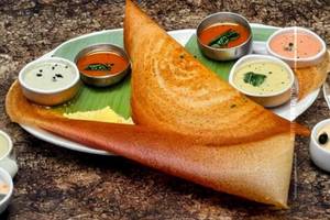 Butter Paneer Dosa