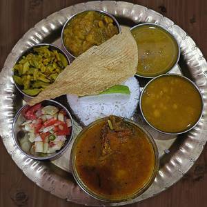 Rice Chicken Thali
