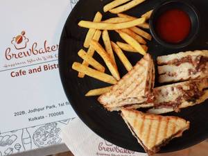 B-b-q Chicken Club Sandwich