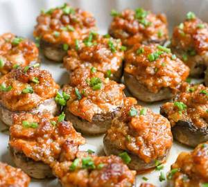 Stuffed mushroom in chilli mayo sauces