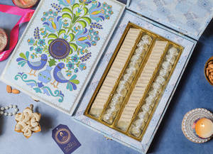 Sky Blue Sweet Box (large)